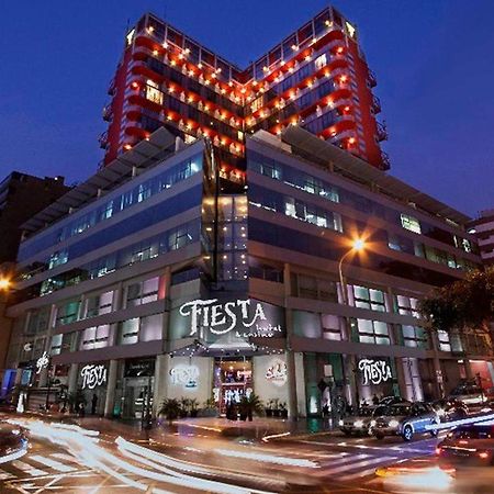 Thunderbird Hotel Fiesta & Casino Лима Екстериор снимка