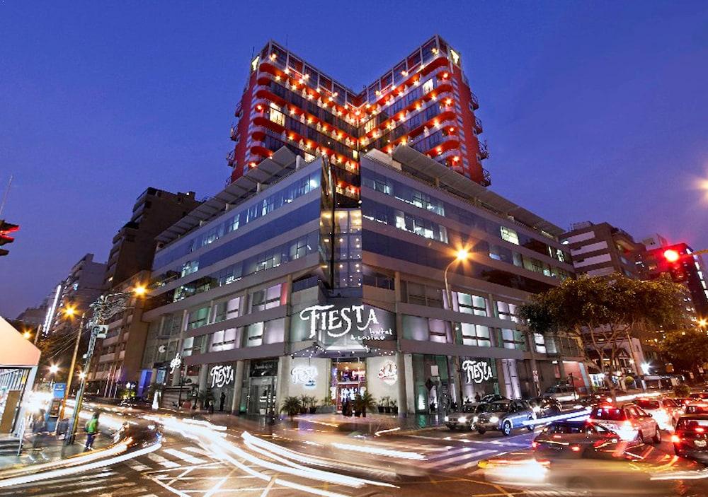Thunderbird Hotel Fiesta & Casino Лима Екстериор снимка