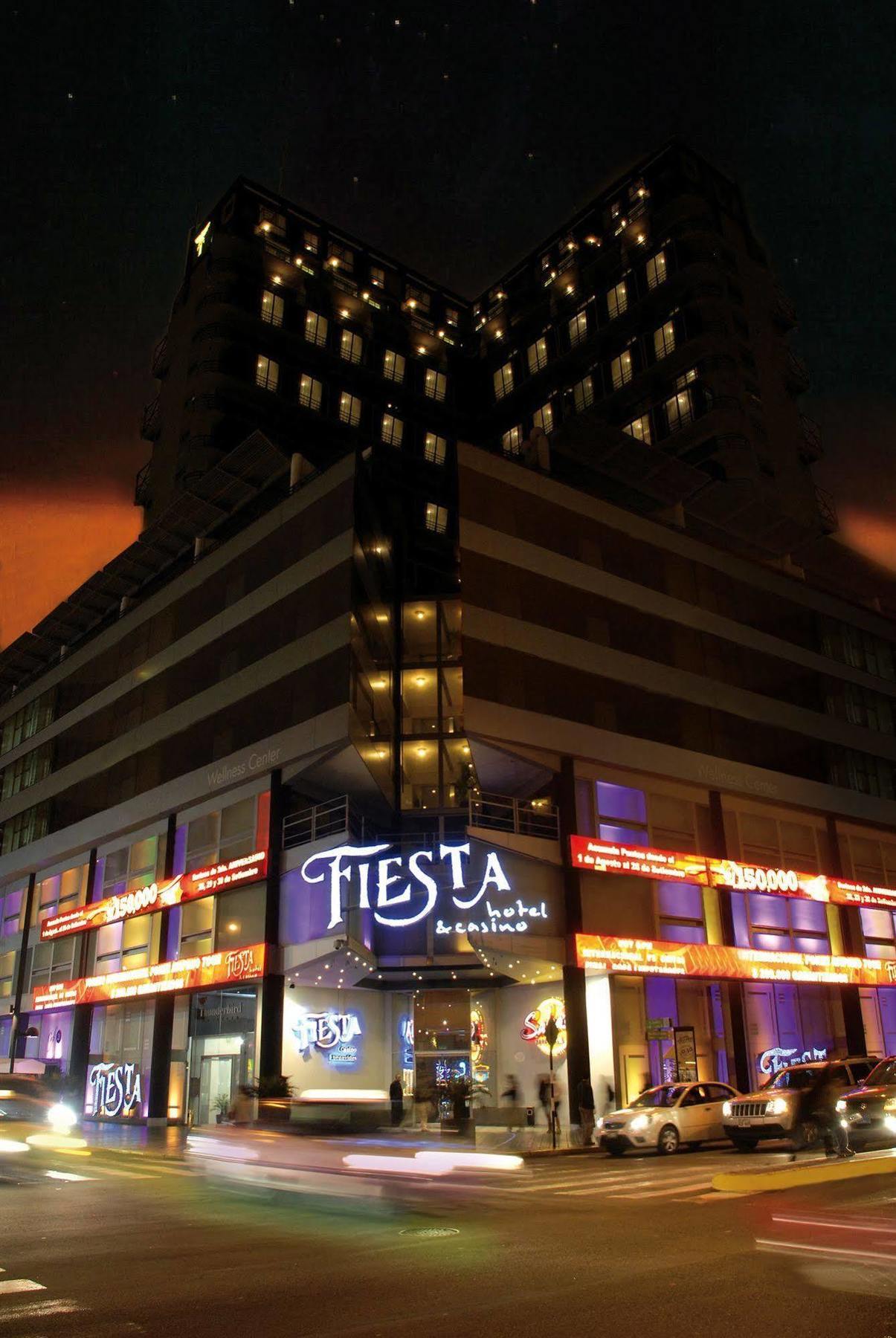 Thunderbird Hotel Fiesta & Casino Лима Екстериор снимка